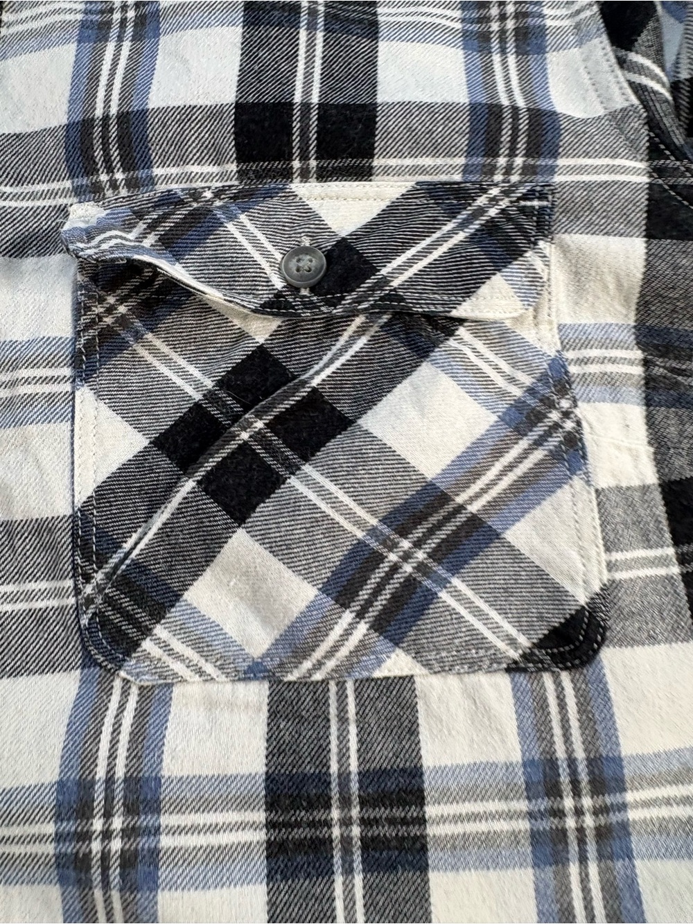 Eddie Bauer Womens Large Plaid Flannel Shirt Blue Black White Button Up L - Picture 3 of 9
